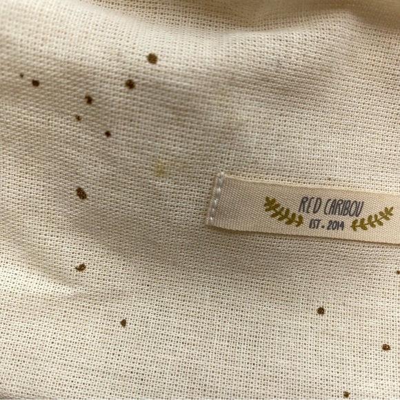 New Red Caribou & Rabbit Ladders Baby Accessories, Gifts, Booties, Beanie - Picture 2 of 11